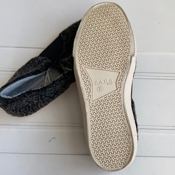 NEW ZARA Kids Sherpa Slip Ons (fits women 6.5/7) - Picture 5 of 5
